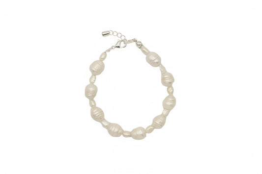 Eclipse Pearl Bracelet